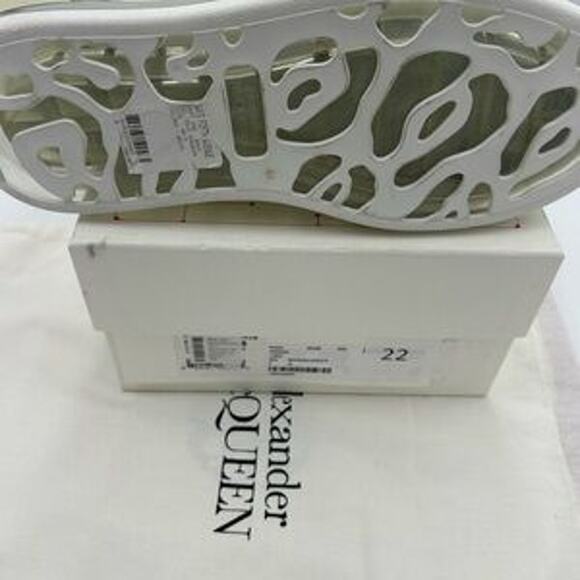 Men's Alexander, McQueen oversized clear sole sneakers size 44 made in Italy - Picture 7 of 9